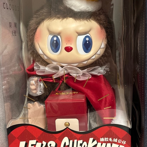 Authentic!! Pop Mart Let's Checkmate King Labubu